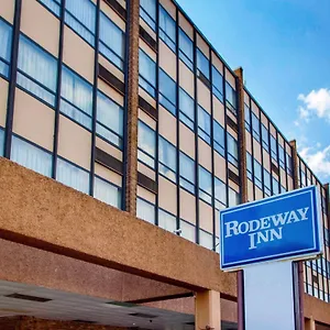 Rodeway Meadowlands Inn